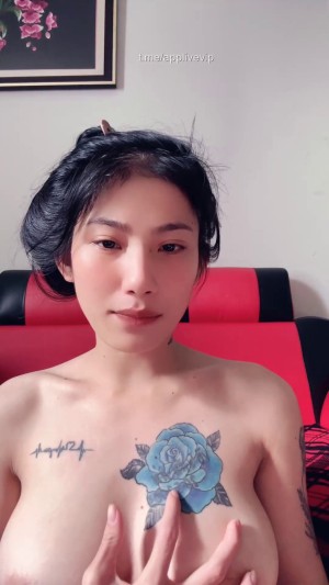Bảo Trân 2k4 liveshow full mặt nghịch bướm, nặn vếu nè anh em – Hot Tiktoker Huynhbaotran