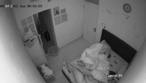 Vợ chồng son chịch trộm lúc con ngủ – ứng dụng live stream