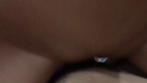 Em gái thích cưỡi ngựa, các anh chỉ việc nằm và hưởng thụ – clip hot 18