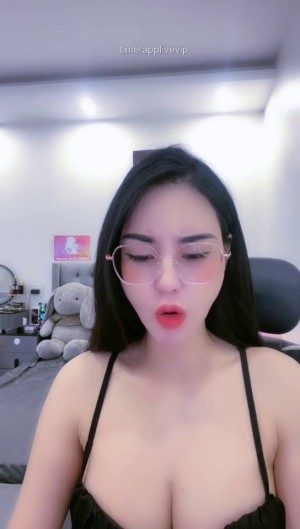 Meooo(@Trangmel.99) không bán bòng bưởi, chỉ thích chém gió đạo lý – Meooo