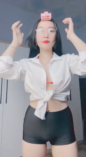 Như Ý 2002 YYLive Livestream 13/03/2024 – Nhuy2002 Hot51Live