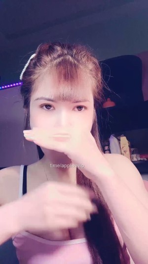 Bé Kem không thích kem, chỉ thích mút xúc xích Part 2 – BEKEMKEM clip sex
