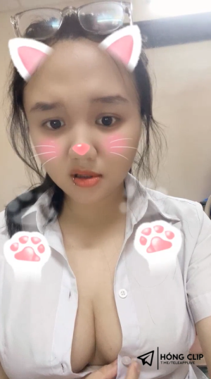 Hot idol mới của YYLive Bé Chip mặt học sinh vú phụ huynh – Full LIVE HOT