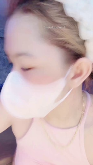 Hot Idol Thảo Hiền bưởi khủng dạo này nắn bóp nhiều nên hơi xệ – Thaohien02 show vú